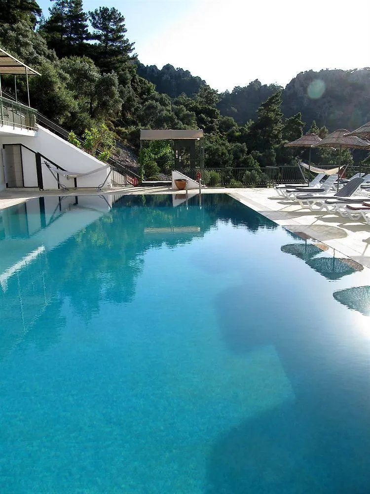 Serena Suites Turunç Appartement