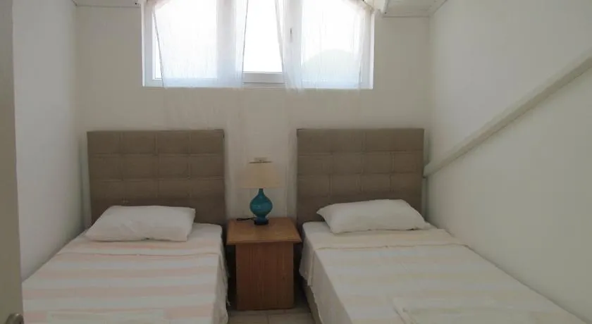 Serena Suites Turunç Appartement